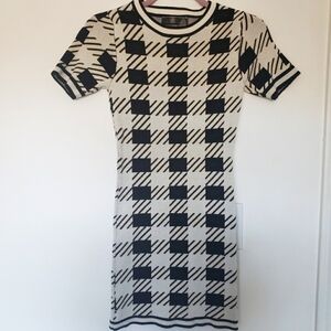 Blue Blush Crew Neck Black & White S. Sleeve Women's Sweater Mini Dress Size S